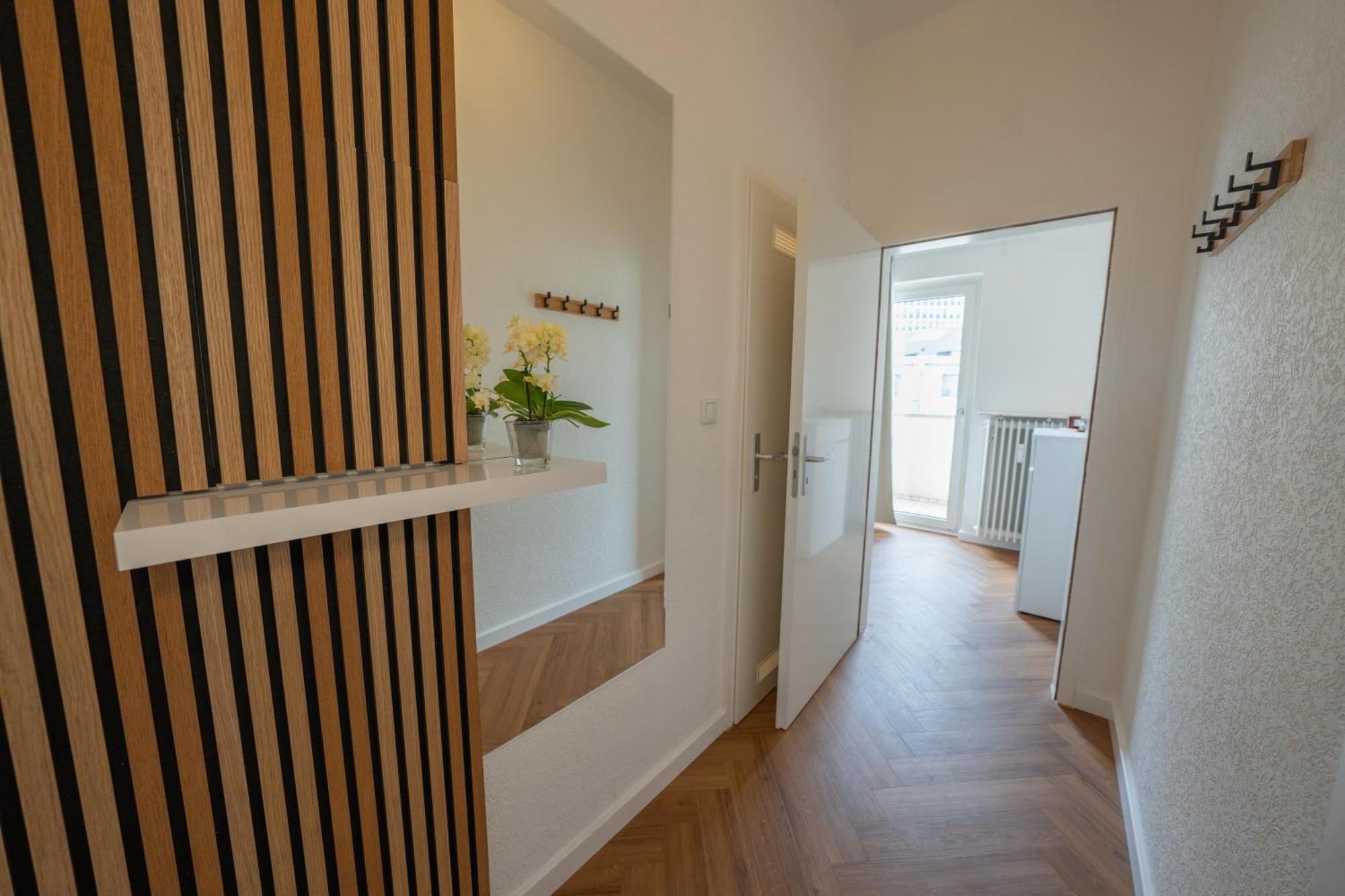 Tanic Loft Main Station Apartment