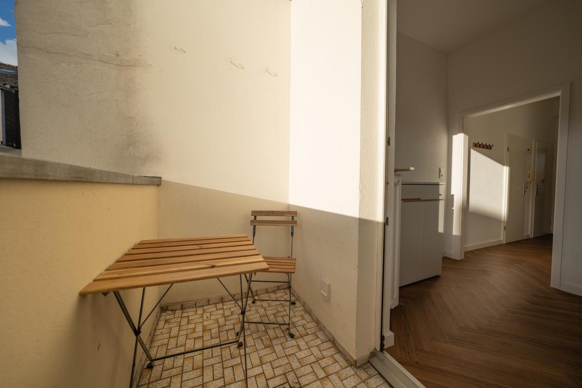 Tanic Loft Main Station Apartment