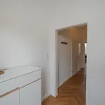 Tanic Loft Main Station Apartment